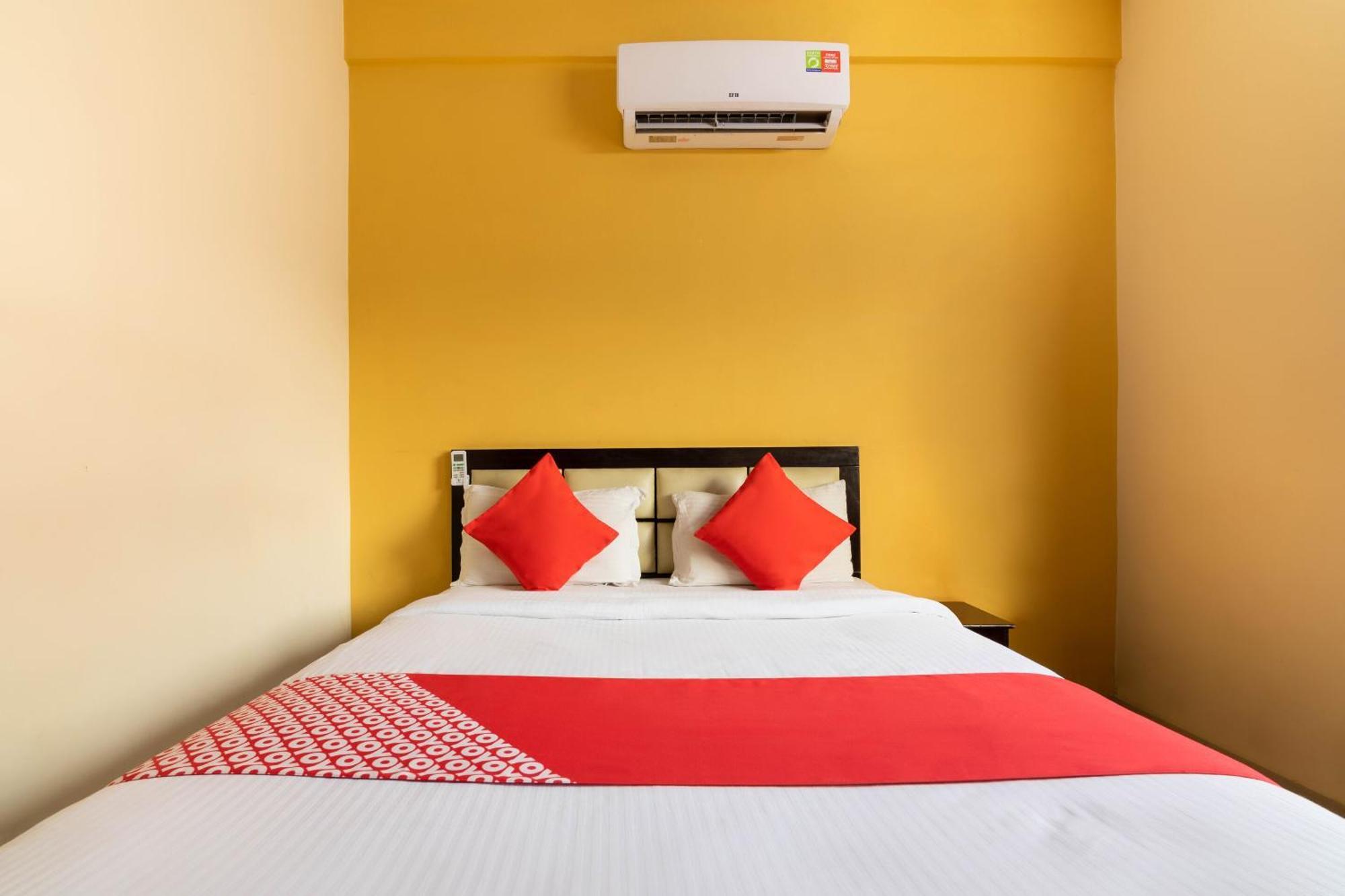 Oyo Hotel Royal Inn Near Nexus Mall Koramangala Бангалор Екстериор снимка