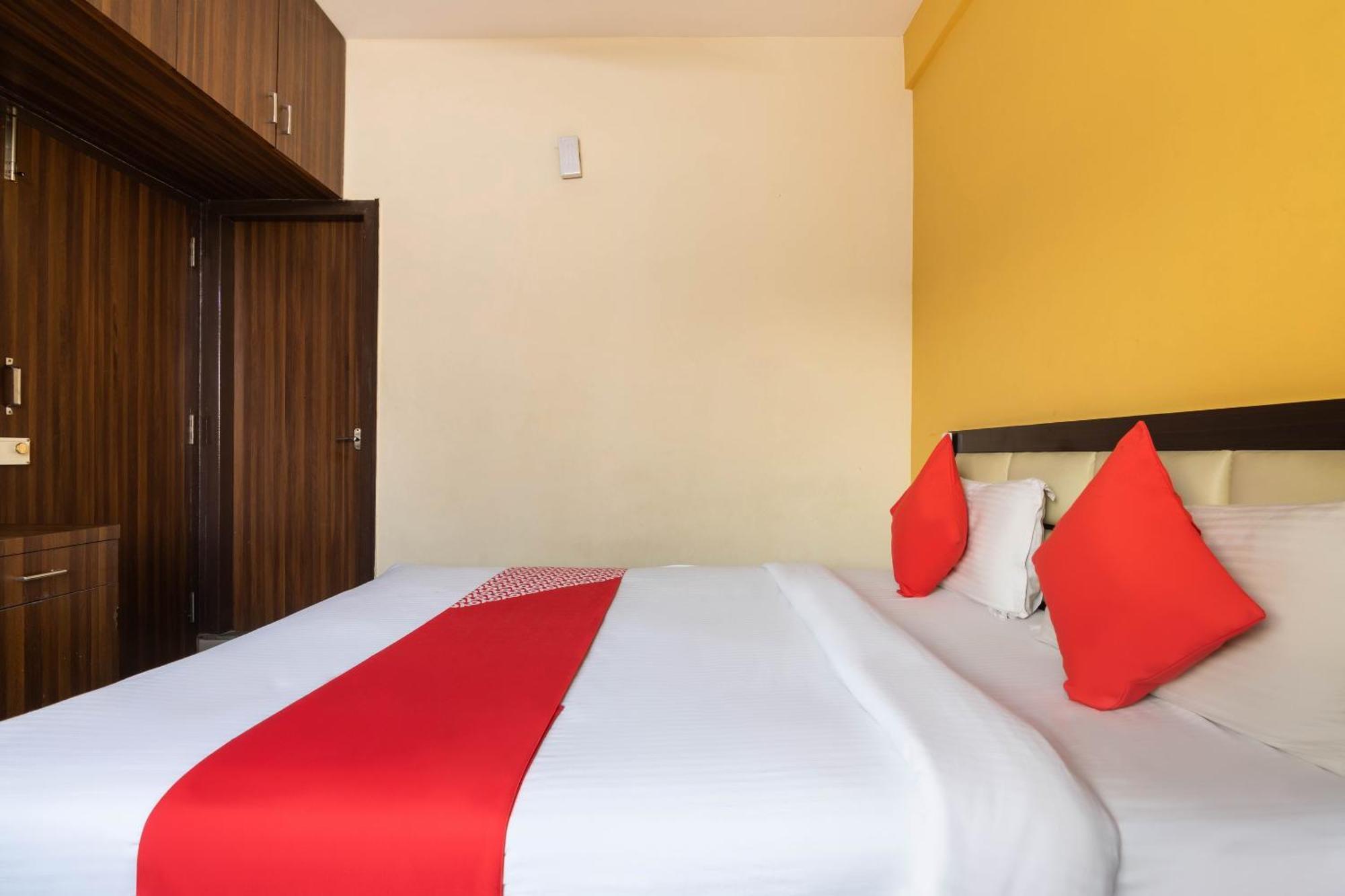 Hotel O Royal Inn Бангалор Екстериор снимка